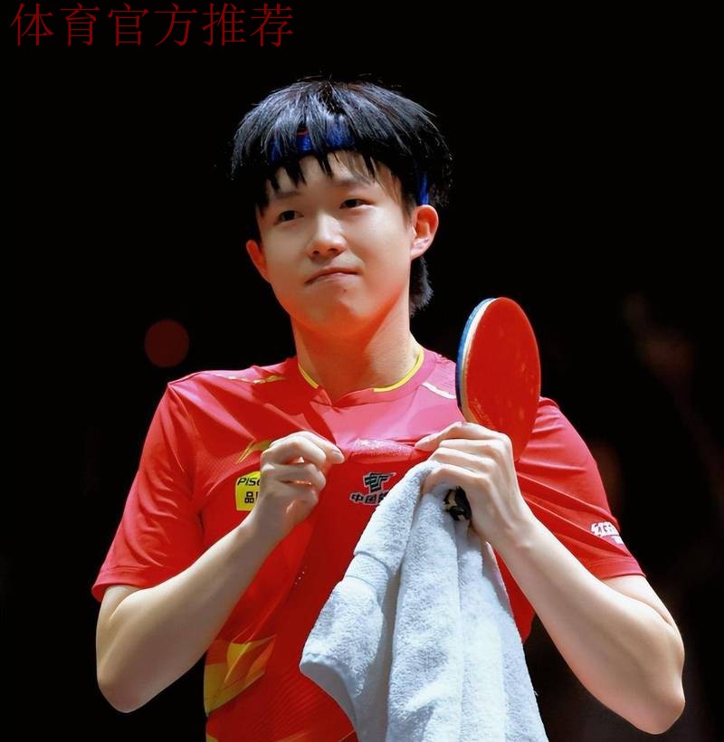 香港总决赛结束,王楚钦返回北京,媒体拍到照片令人唏嘘 香港总决赛结束,王楚钦返回北京,媒体拍到照片令人唏嘘