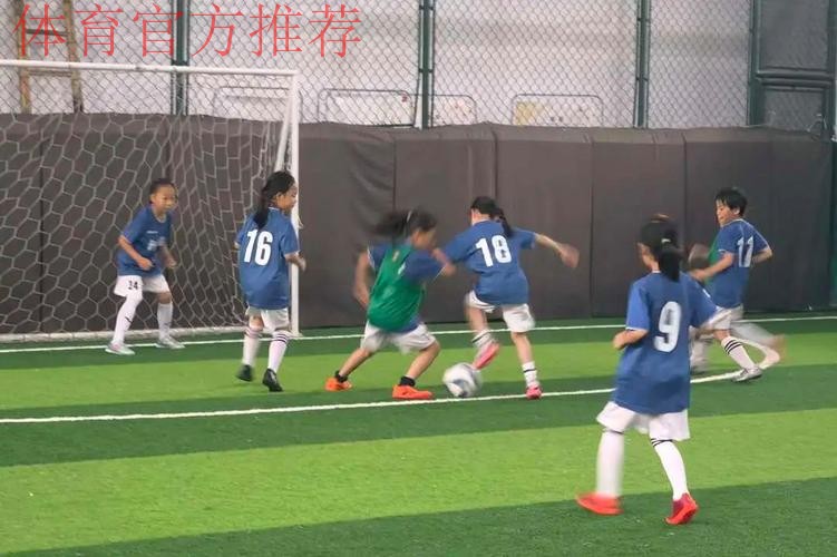 国脚公益行浦玮化身多角色言传身教 期待中青赛培育女足未来